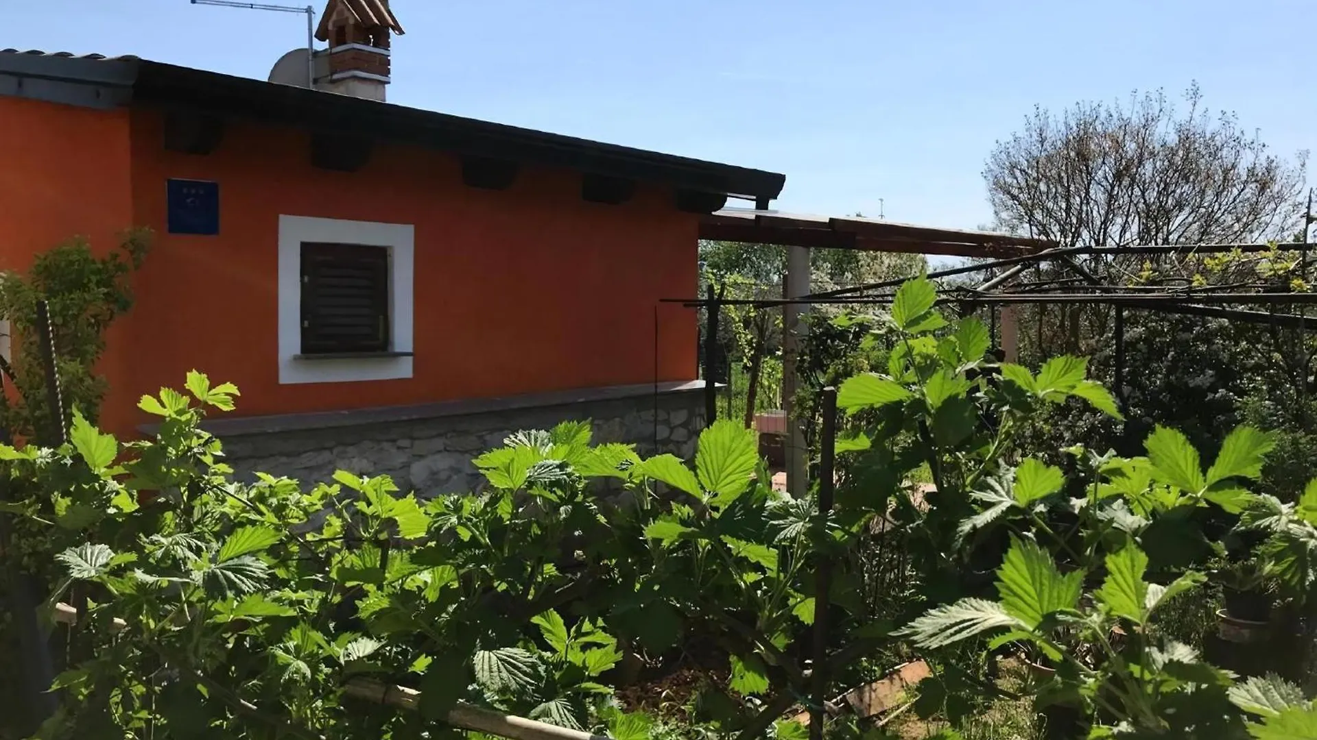 Schoene Wohnung In Babici Mit Kleiner Terrasse Umago Apartamento