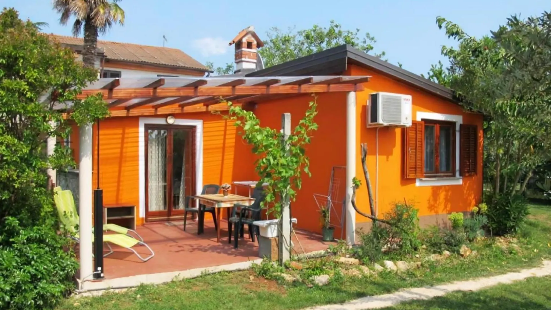 Schoene Wohnung In Babici Mit Kleiner Terrasse location